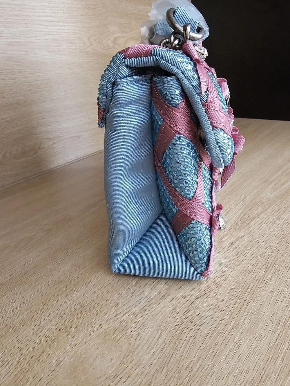 Kurt Geiger London Medium Bow Kesington Bag. - Picture 6 of 10